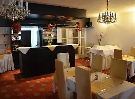 Hotel Monica
