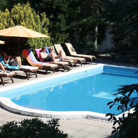 Monica Hotel 3*