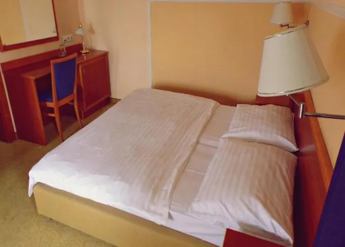 Hotel Monica 3*