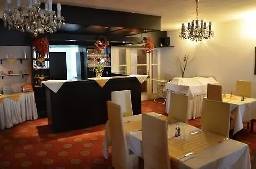 Hotel Monica