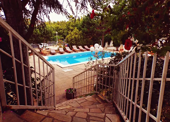 Hotel Monica