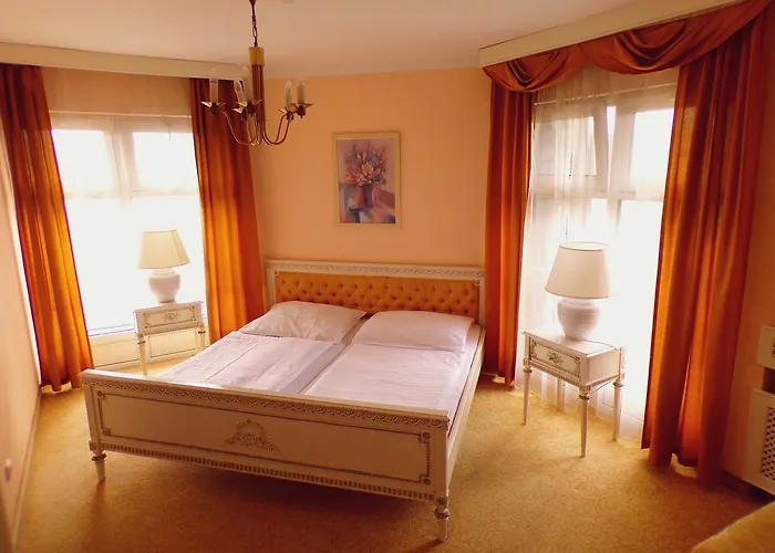 Hotel Monica