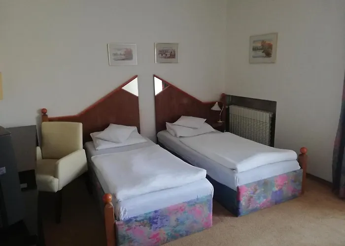 Monica 3* Praha