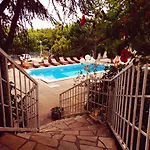 Otel Monica