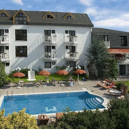 Hotel Monica