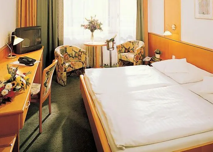 Monica Prague